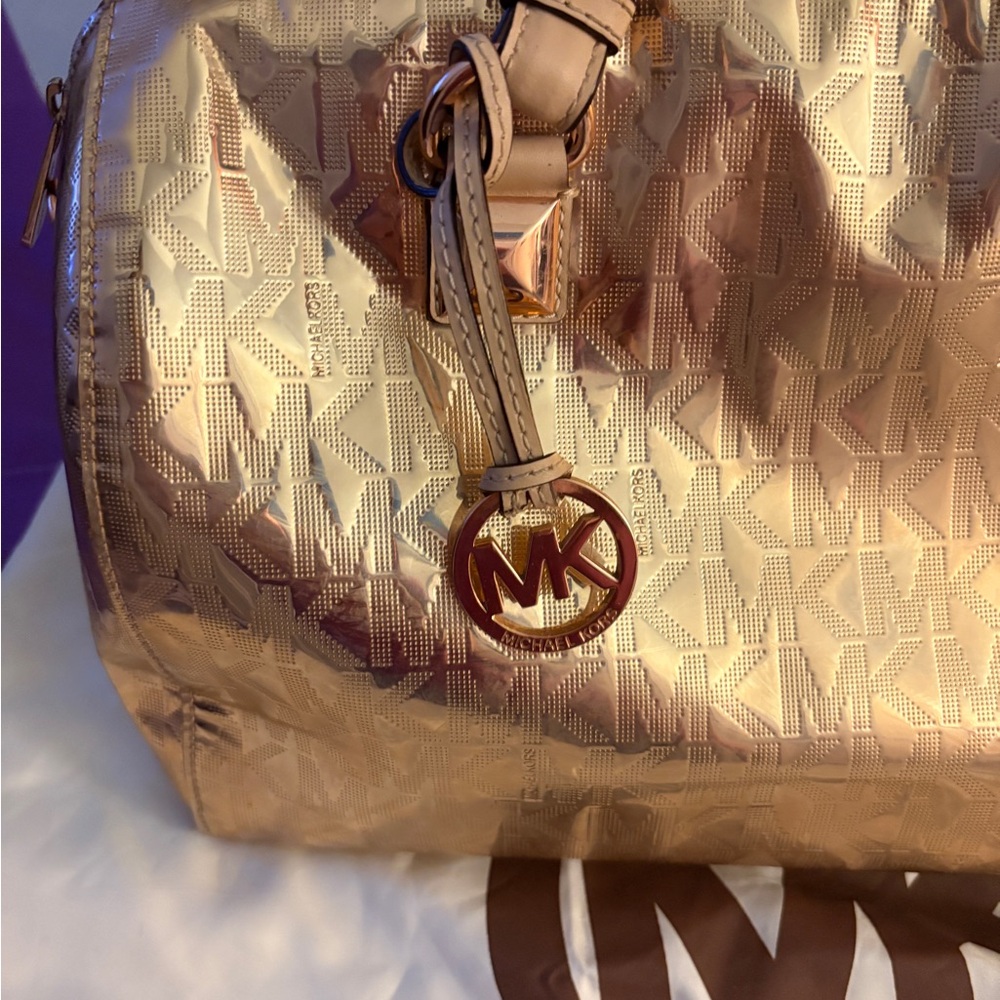 Michael Kors Rose Gold Metallic Large Handbag & Matching Wallet NWOT - Picture 3 of 15